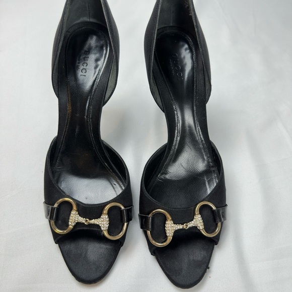 Gucci Shoes - Gucci 🔥🔥 Black Women's Shoes with Gold Accents Size 9 1/2